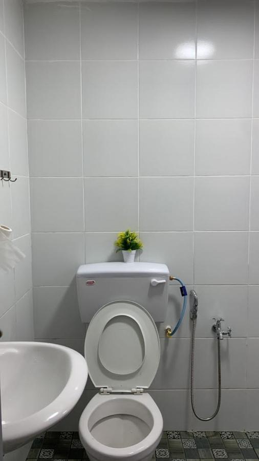 Euc Room Stay Tuaran エクステリア 写真