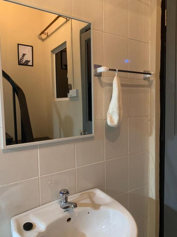 Euc Room Stay Tuaran エクステリア 写真